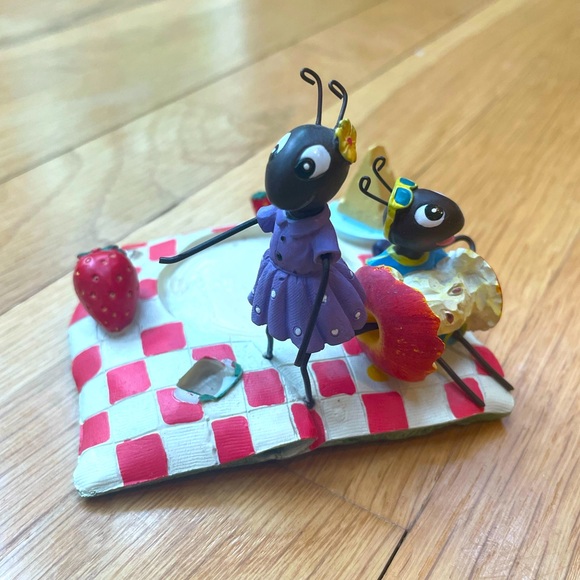 Ant picnic mini candle holder